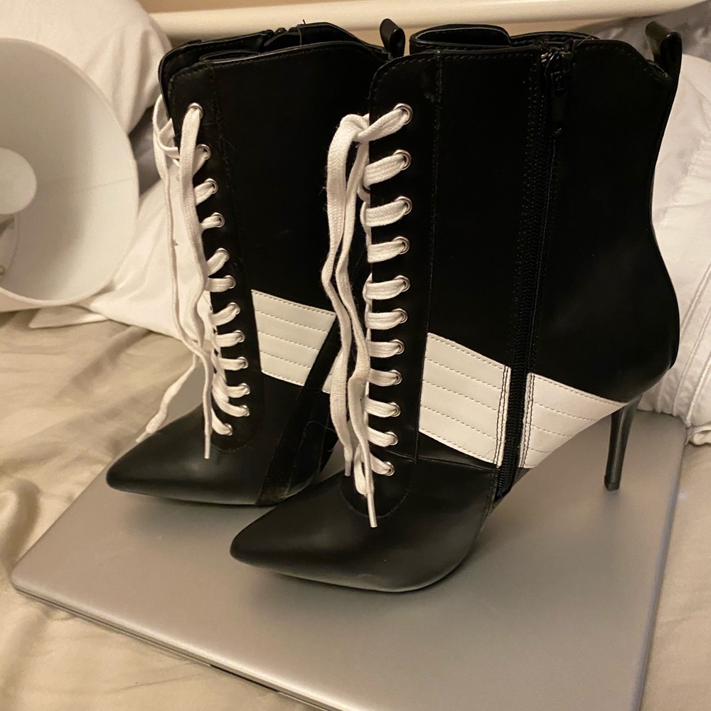 Heeled boots